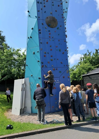 Hobro Juniorklub  - Klik for at tilmelde dig