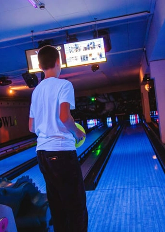 Arden UK - Bowling & Burgers - Klik for at tilmelde dig